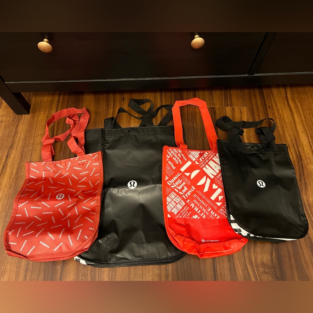 Lululemon tote bags